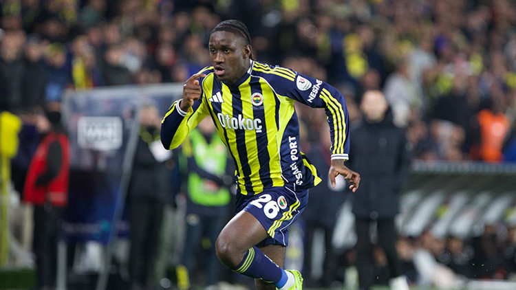 Kritik Açıklama: Fenerbahçe'de Gornik Zabrze maçı öncesi sakatlık! (Detaylar)