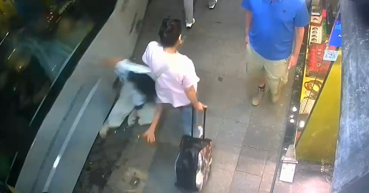 İstanbul'da tramvay, kadına çarptı!: İşte Ayrıntılar