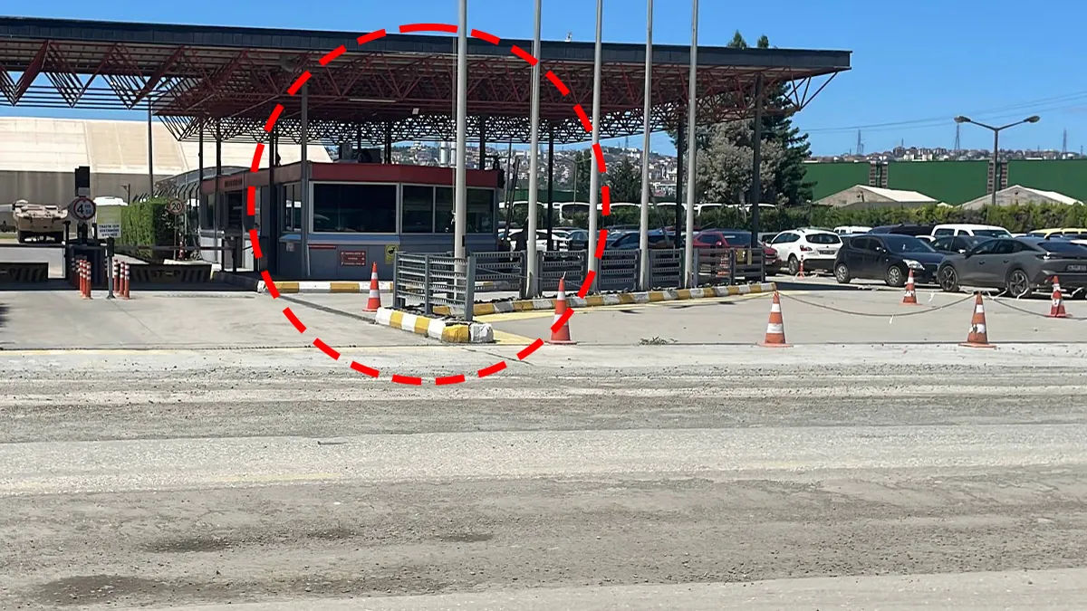 Sakarya’da yürekler ağza geldi! Arkadaşına gönderdiği o mesaj ekipleri harekete geçirdi: ‘Bombayla rehin tutul