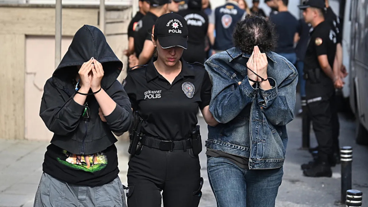 Kritik Açıklama: ‘Foreks’ yalanıyla 850 milyonluk vurgun! 25 şüpheli hakkında gözaltı kararı | İşte Tüm Ayrınt