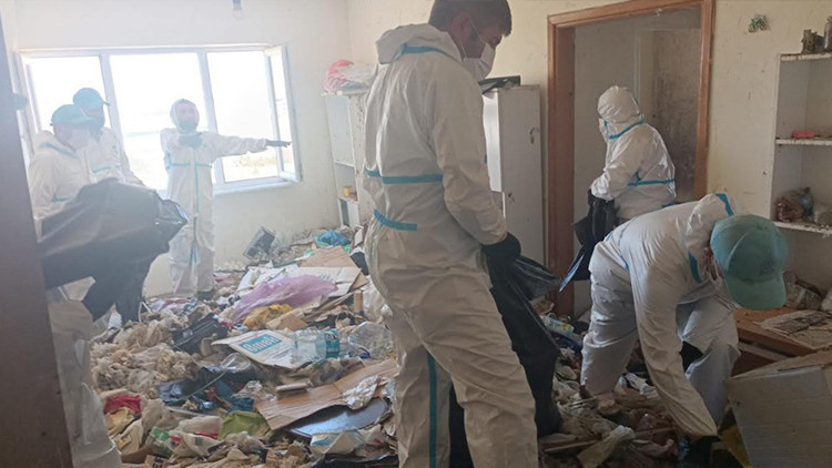 Son Gelişme: Bursa'da apartman sakinlerinin şikayet ettiği 'çöp ev'den 28 ton atık çıktı: İşte Ayrıntılar ve M