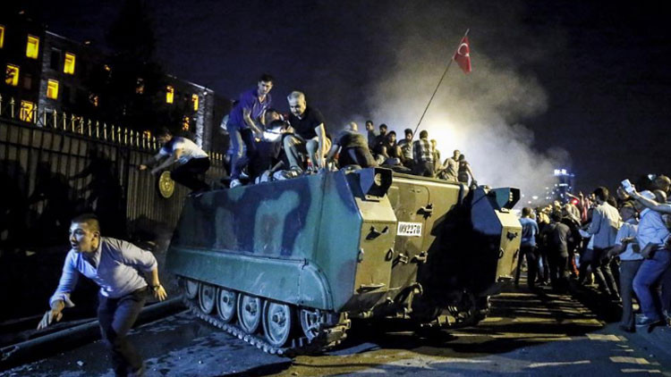 Son Gelişme: Son Gelişme: 15 Temmuz gazilerine maaş geliyor: İşte Ayrıntılar - Son Dakika Bilgileri