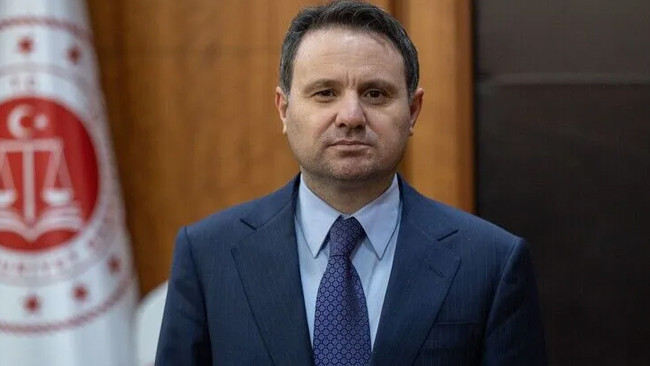 Bakan Gürlek kamuoyuna ilan etti: Usulsüz yolla vatandaşlık alımı soruşturmasında 72 şüpheli gözaltında: Geliş
