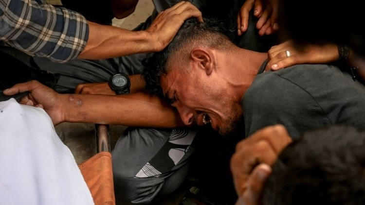 Gündemden Son Bilgiler: Son Gelişme: Gazze'de 3 yıl sonra acı veda… Enkazdan çıkarılan 112 Filistinli son yolc