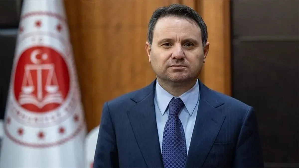 Son Gelişme: Son Gelişme: Bakan Gürlek'ten Behçet Oktay açıklaması! (Detaylar) - Son Dakika Bilgileri