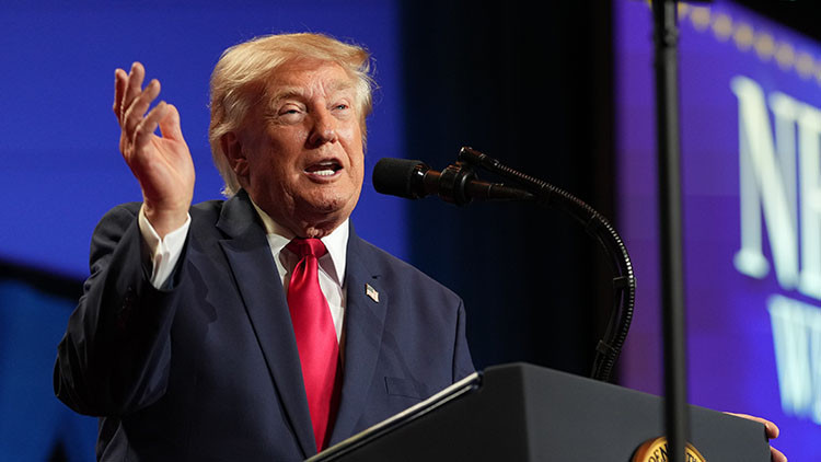 Gündemden Son Bilgiler: Trump’tan sahnede hızlı müdahale: Biden gibi düşmesini istemiyorum ve Son Gelişmeler |