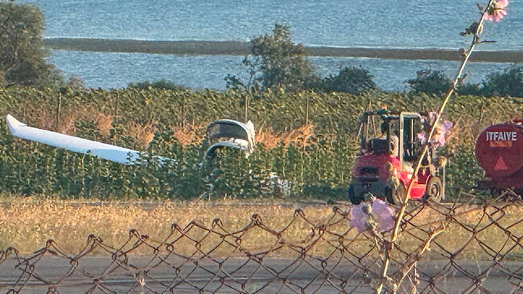 Gündemden Son Bilgiler: Son Gelişme: İstanbul'da eğitim uçağı pistten çıktı: Pilot öğrenci yaralandı (Detaylar