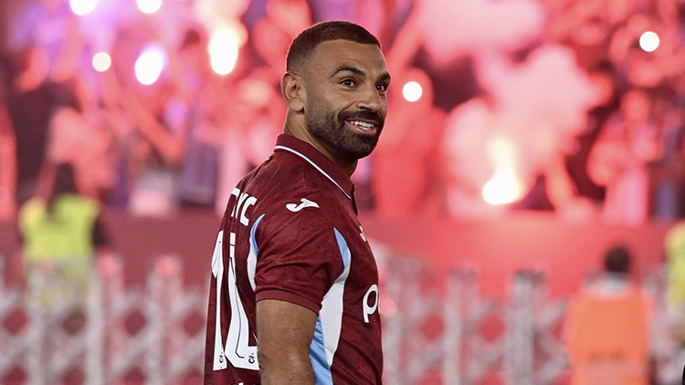 Sıcak Gündem: Trabzonspor'dan Mohamed Salah'a görkemli tören! 'Böylesini ilk kez görüyorum' ve Son Gelişmeler