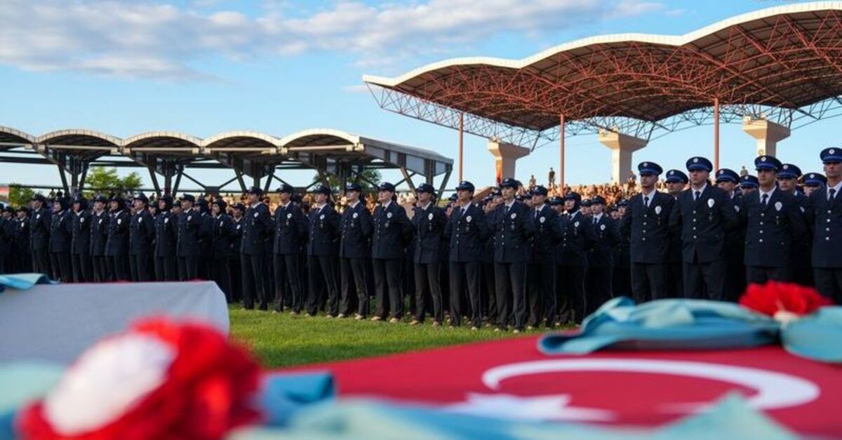 Gündemden Son Bilgiler: Polis Akademisi 3 bin 250 öğrenci alacak (Detaylar) | İşte Tüm Ayrıntılar