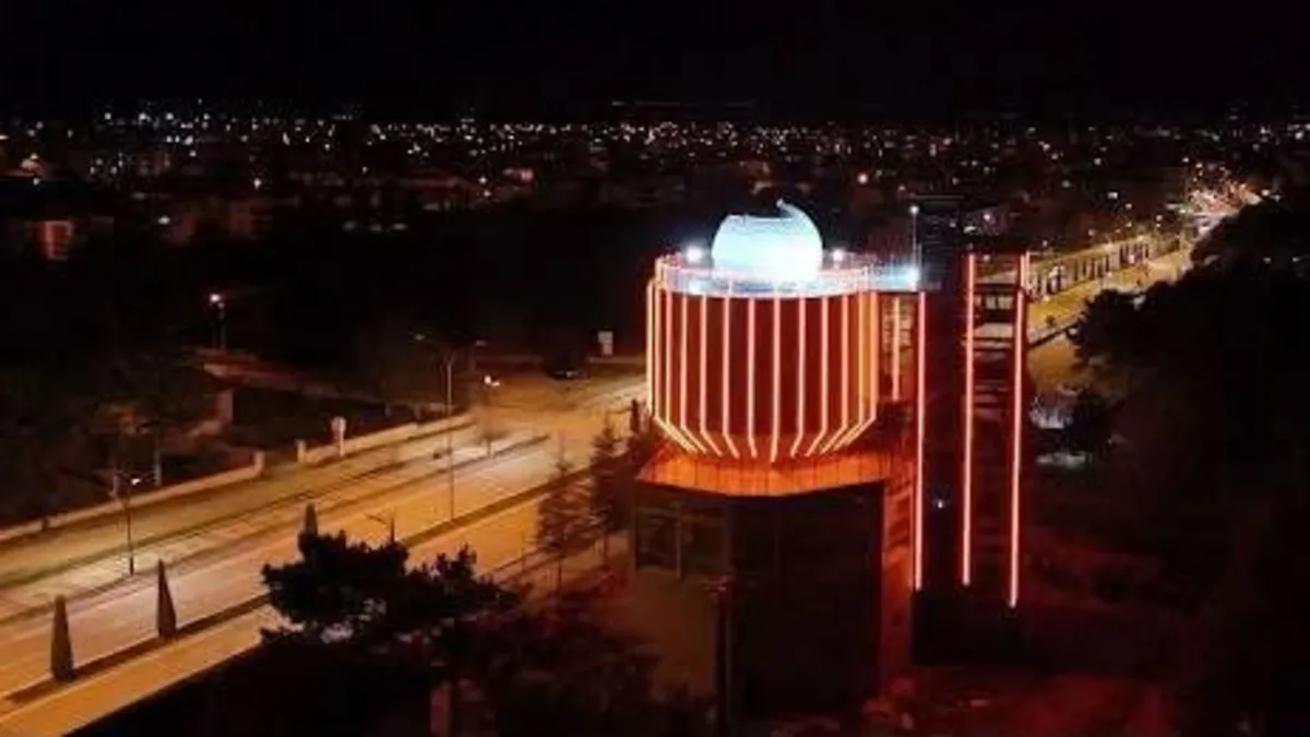 Son Gelişme: Uzay Gözlemevi'ne Özdemir Bayraktar'ın adı verildi ve Merak Edilenler
