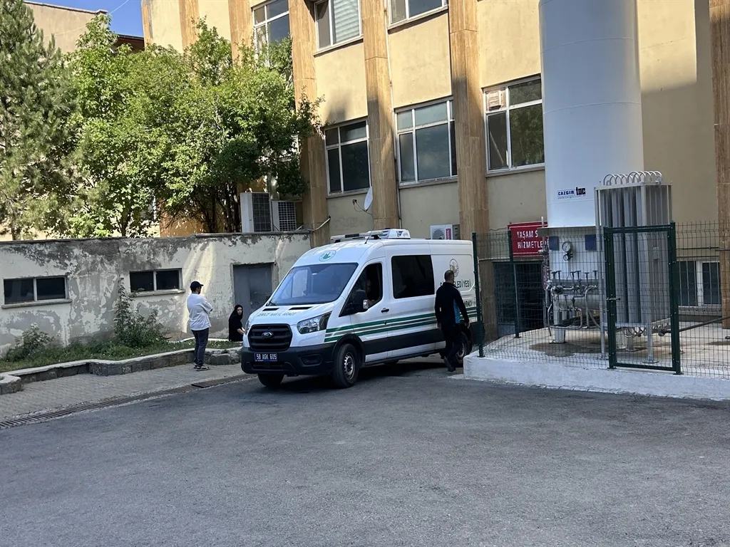 Ayrıntılar Netleşti: KKKA hastalığı şüphesiyle tedavi gören kadın Sivas'ta Yaşamını Yitirdi ve Son Gelişmeler: