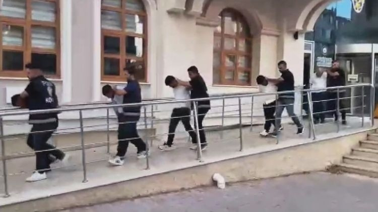 Son Gelişme: Analiz | KONYA'da 1 milyon liralık soygun… Kar maskeli 5 şüpheli hakkında tutuklama kararı verild
