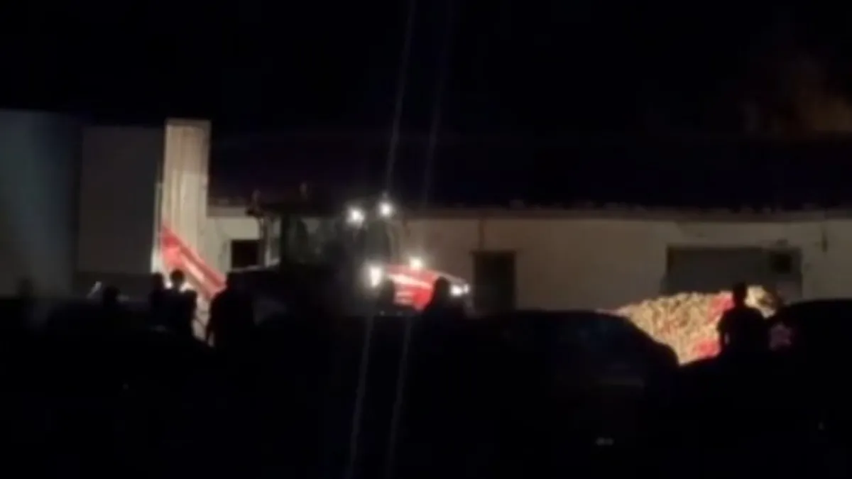 Son Gelişme: Ankara'da soğan yüklü TIR takibe alındı! Gerçek depoda gözler önüne serildi! - Son Dakika Bilgile