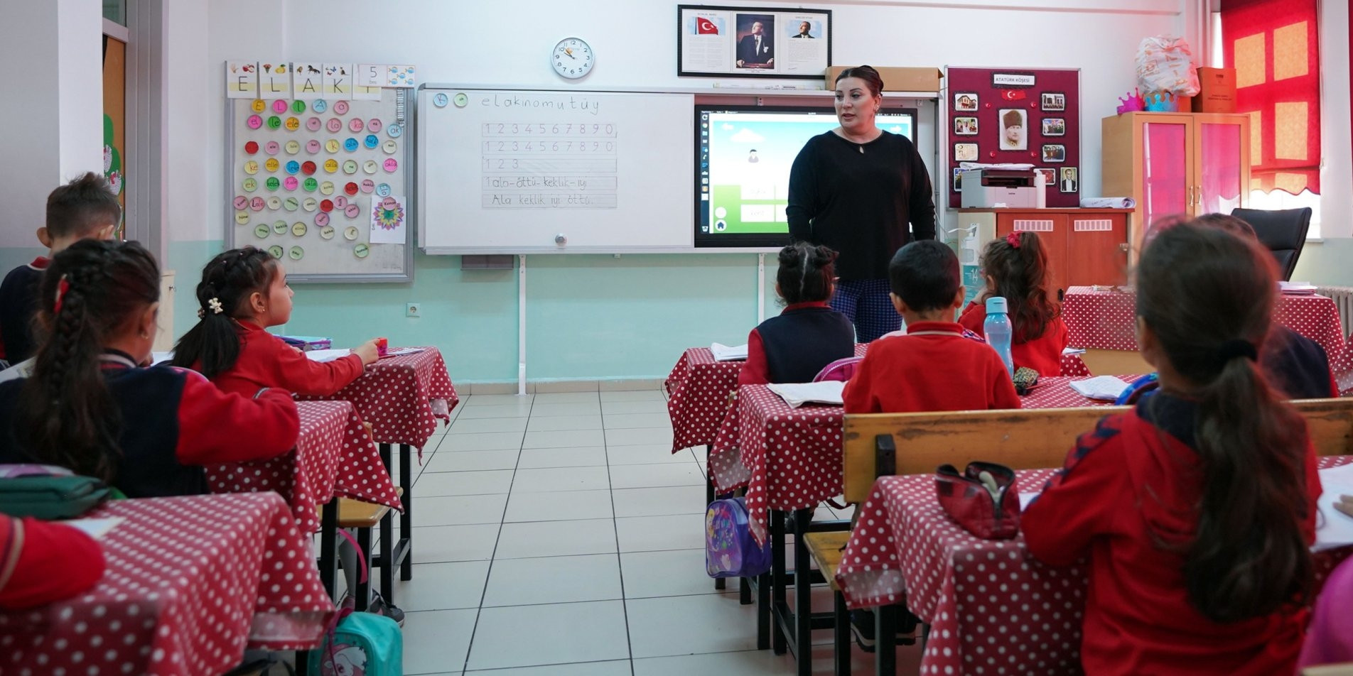Öğretmenlerin iller arası yer değiştirme duyurusu yayımlandı (Detaylar) | İşte Tüm Ayrıntılar