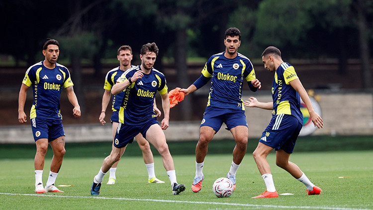 Sıcak Gündem: Fenerbahçe'nin Sturm Graz maçı kamp kadrosu resmen duyuruldu! | İşte Tüm Ayrıntılar