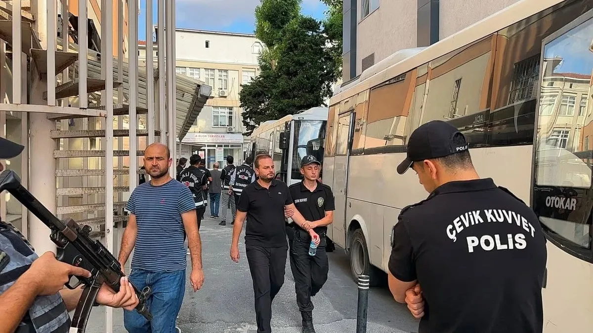 Son Gelişme: Analiz | Kuşadası Belediyesi'ne rüşvet operasyonu: 14 şüpheli hakkında tutuklama kararı verildi (