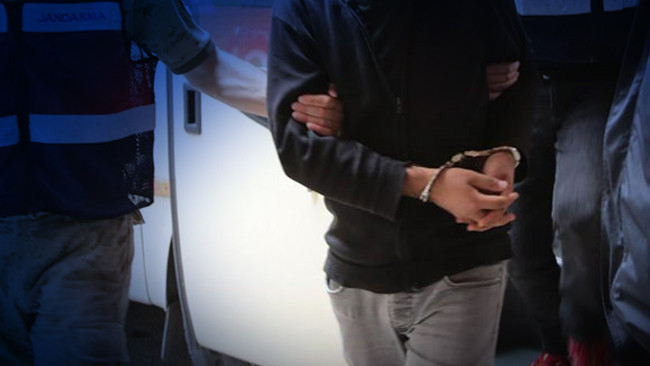 Son Gelişme: Uzunköprü'de göçmen kaçakçılığı operasyonu: 2 kişi Ele Geçirildi ve Son Gelişmeler: Gelişmeler Ta