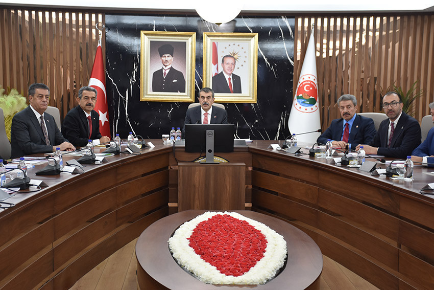 Son Gelişme: Son Gelişme: Milli Eğitim Bakanı Tekin, Şırnak’ta ve Son Gelişmeler: Gelişmeler Takip Ediliyor