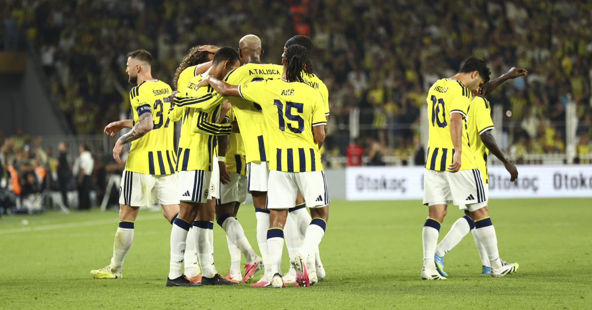 Son Gelişme: Fenerbahçe play-off'a artış grafiği çizdi! ve Son Gelişmeler: Gelişmeler Takip Ediliyor