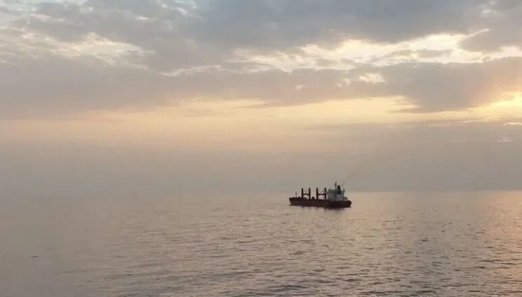 Kritik Açıklama: Husiler Babu’l Mendeb’de ticari gemiyi vurdu: 6 ölü ve Son Gelişmeler: Gelişmeler Takip Edili