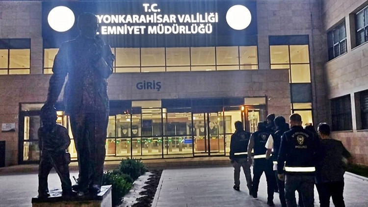 Gündemden Son Bilgiler: Analiz | Ustanın "Araba yerinde yok" telefonu şok etti! Afyonkarahisar'da oto sanayide