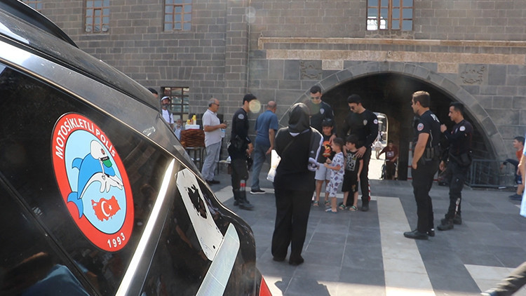 Son Gelişme: Analiz | Diyarbakır'da ihbarlara 4 dakikada ulaşan 'Yunus' timleri, 7 ayda 529 silah ele geçirdi