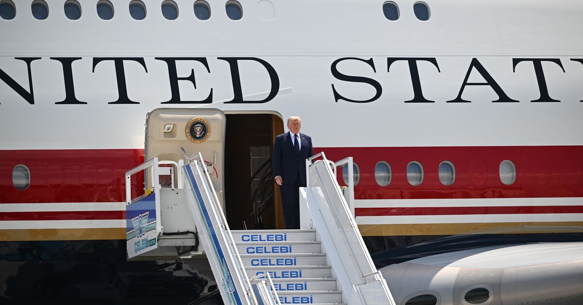Gündemden Son Bilgiler: Trump'ın gizli uçuşunu alaya aldı ve Son Gelişmeler: Gelişmeler Takip Ediliyor