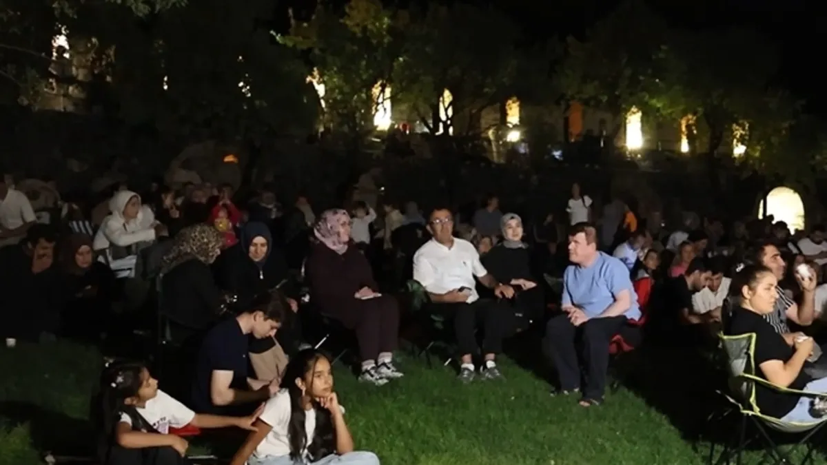Sıcak Gündem: Son Gelişme: Nevşehir’de gökyüzü meraklıları Perseid Meteor Yağmuru’nu izledi (Detaylar) ve Mera
