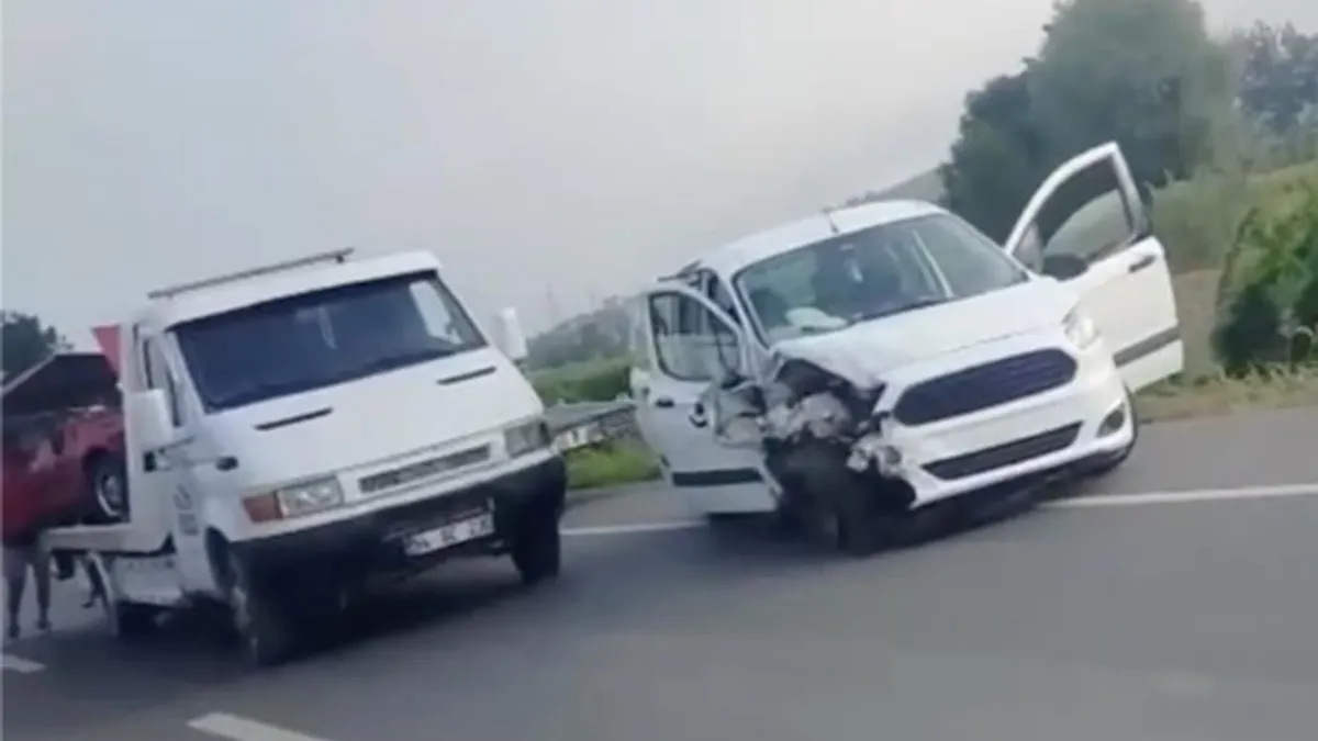Sabahın ilk saatlerinde feci kaza: 6 yaşındaki çocuk öldü, 4 kişi yaralandı ve Son Gelişmeler - Son Dakika Bil