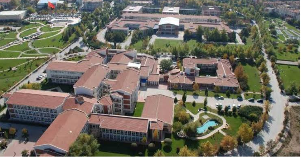 Sıcak Gündem: Anadolu Üniversitesinin "İkinci Üniversite" başvuruları başlıyor (Detaylar) ve Merak Edilenler