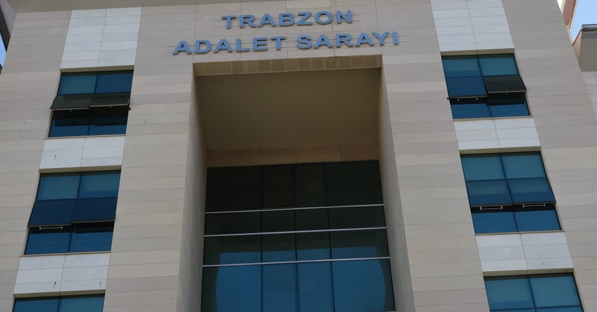 Son Gelişme: Fenerbahçe otobüsüne saldırıda 4 adliyeye sevk! ve Son Gelişmeler: Gelişmeler Takip Ediliyor