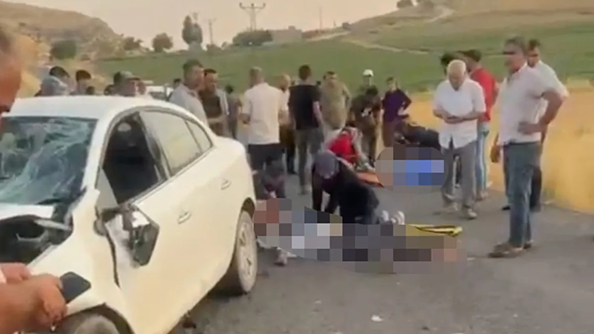 Sıcak Gündem: Mardin’de otomobil motosikletle çarpıştı: 2 ölü ve Son Gelişmeler