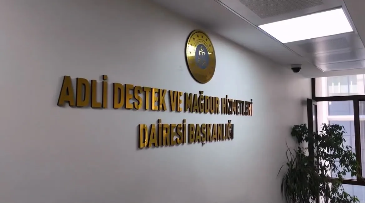 Ayrıntılar Netleşti: Adalet Bakanlığından mağdurlar için kritik adımlar: Psikososyal destek ve özel görüşme od
