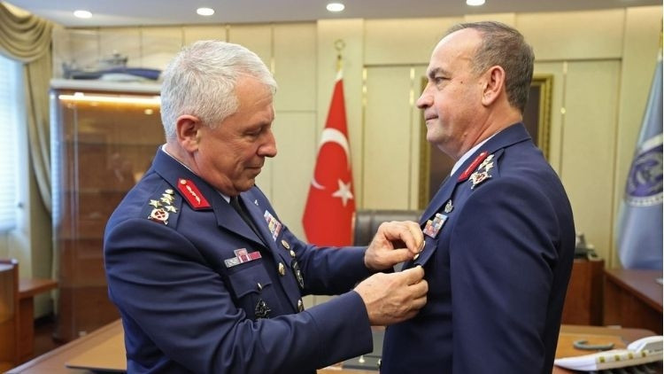 Sıcak Gündem: Analiz | Hava Kuvvetleri Komutanlığında görev değişimi... Bayrağı Orgeneral Rafet Dalkıran’a dev