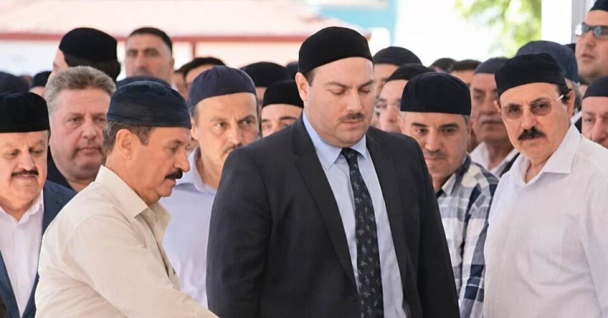 Kritik Açıklama: Kuriş başkalarının hatlarını kullanmış