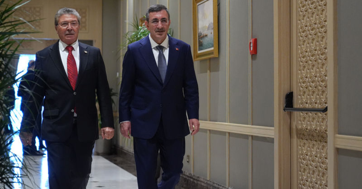 Ayrıntılar Netleşti: KKTC Fiber Projesi'ne ilişkin ek protokol imzalandı: Gelişmeler Takip Ediliyor