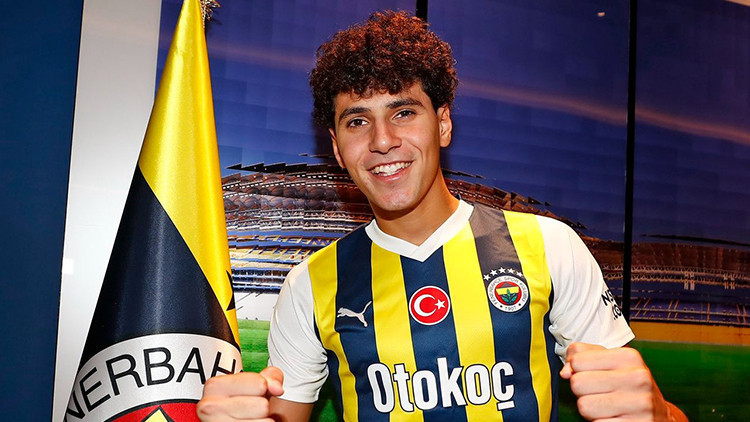 Gündemden Son Bilgiler: Fenerbahçe'de Omar Fayed, Frosinone'ye transfer oldu! | İşte Tüm Ayrıntılar