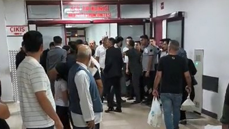 Son Gelişme: Diyarbakır'da feci olay! Ateşlediği havai fişek, yüzüne isabet etti: Gelişmeler Takip Ediliyor