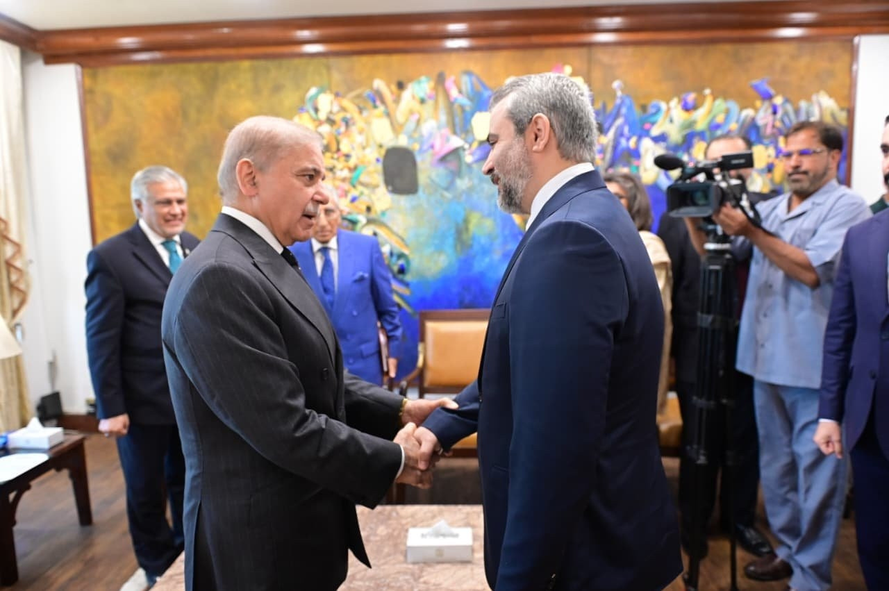 Son Gelişme: Suriye Dışişleri Bakanı Şeybani, Pakistan Başbakanı Şerif ile bir araya geldi: Gelişmeler Takip E