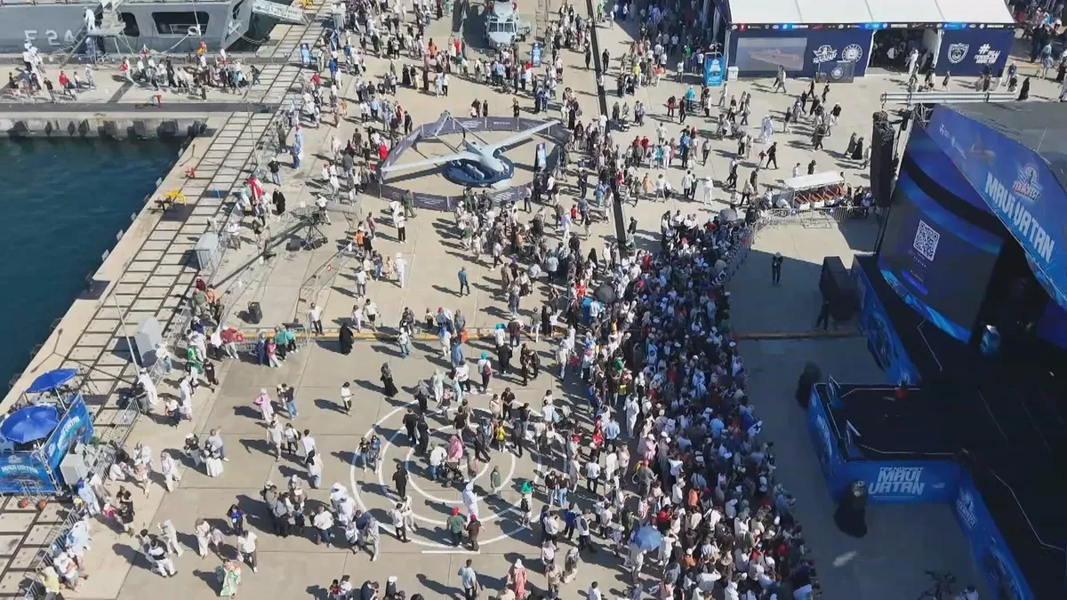 TEKNOFEST Mavi Vatan'da kapanış coşkusu! Binlerce vatandaş akın etti: "Gururluyuz, mutluyuz, gelecekten umutlu