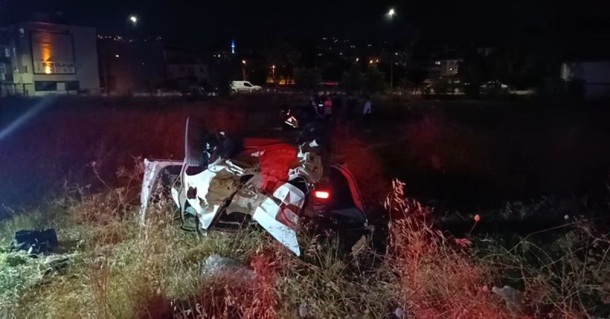 Son Gelişme: Bursa'da otomobil takla attı: 5 yaralı