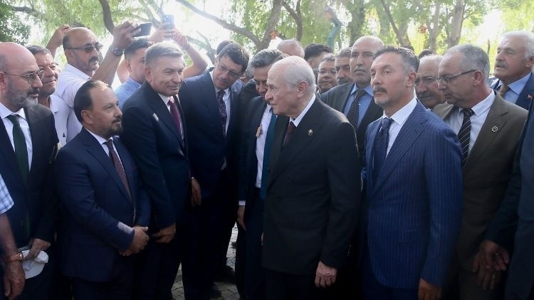 Son Gelişme: MHP lideri Bahçeli, Ahlat'ta partililer ve vatandaşlarla buluştu - Son Dakika Bilgileri