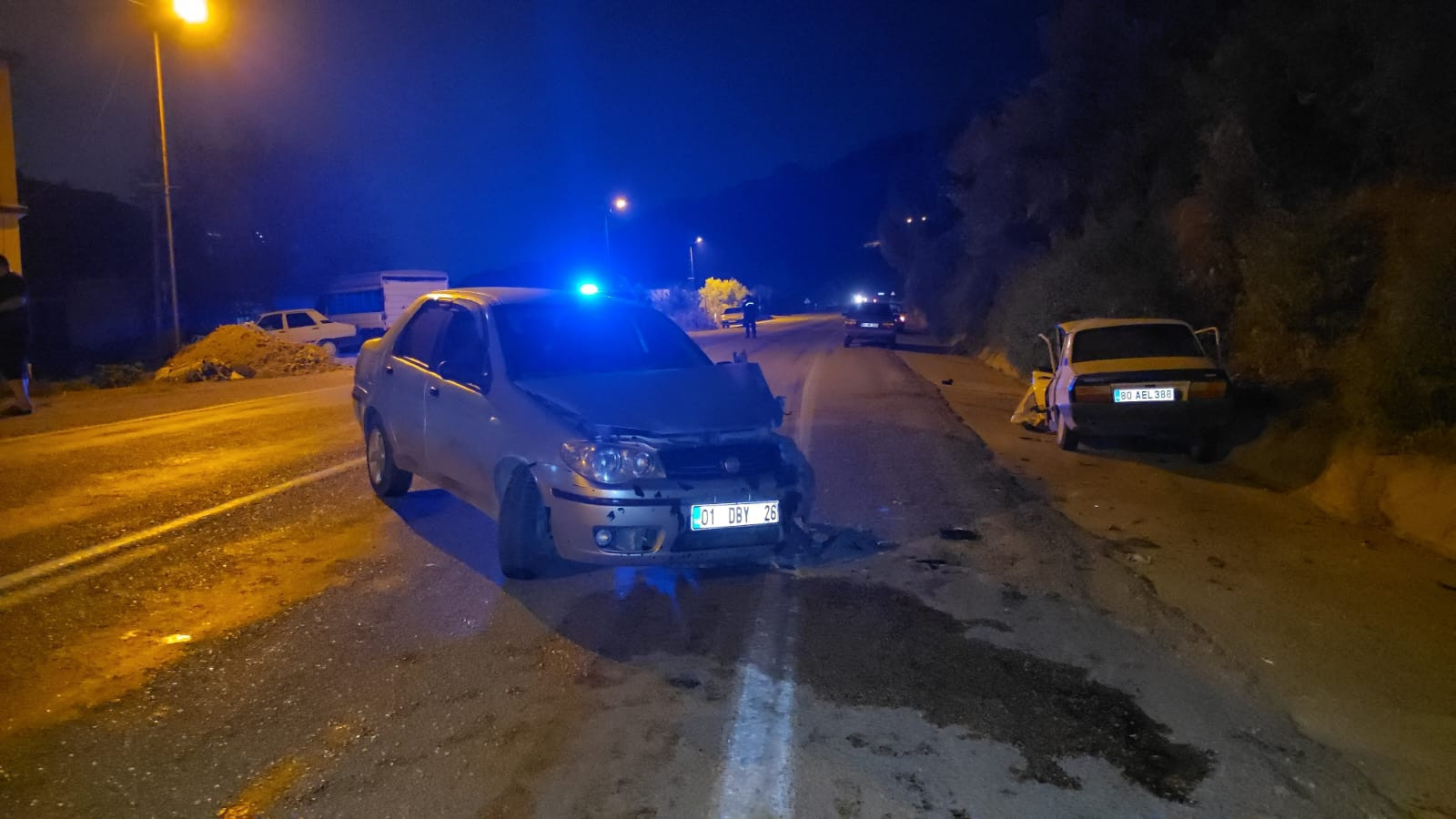 Son Gelişme: Adana’da 2 otomobil çarpıştı; 4 yaralı: Gelişmeler Takip Ediliyor