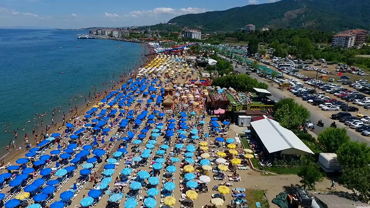 Kritik Açıklama: İstanbul'a en yakın tatil yerlerinden biri | 40 bin olan nüfusu yazın 400 bine çıkıyor