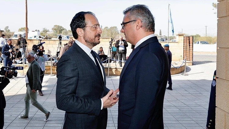 Son Gelişme: KKTC Cumhurbaşkanı Erhürman, GKRY lideri Hristodulidis bir araya geldi