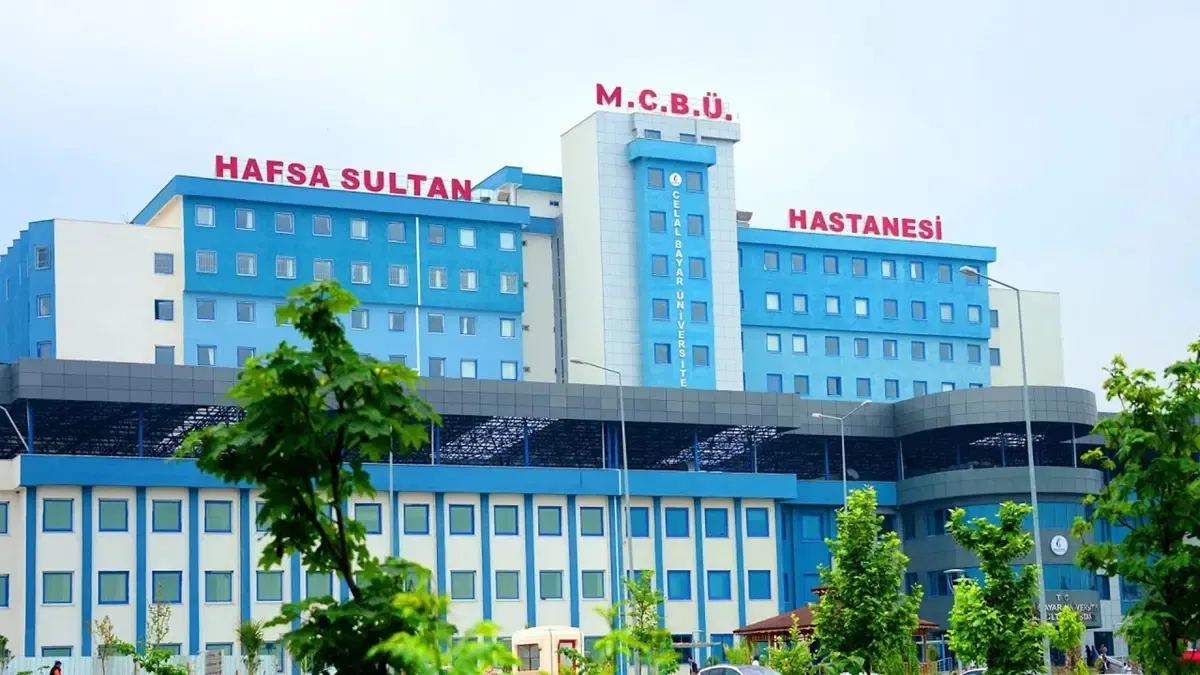 Gündemden Son Bilgiler: Manisa’da bıçak parası adı altında 2.6 milyonluk vurgun yapan doktor hakkında tutuklam