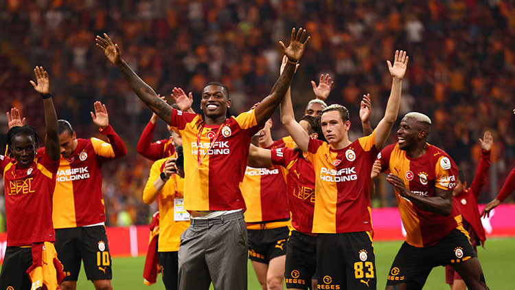 Son Gelişme: Galatasaray'da galibiyet üçlüsü Rafael Leao ve Batrakov'dan! ve Merak Edilenler