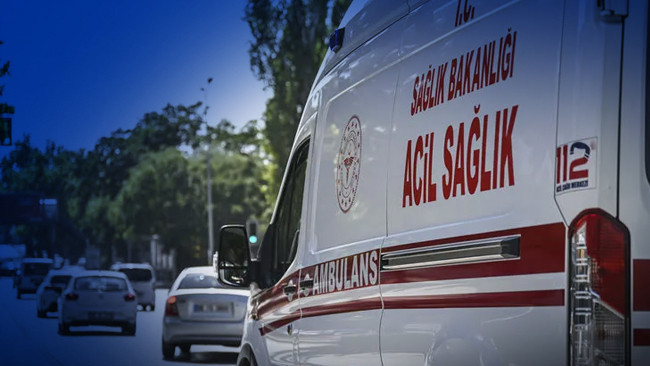Sıcak Gündem: Edirne'de bıçaklı kavga: 1 kişi yaşamını yitirdi ve Merak Edilenler
