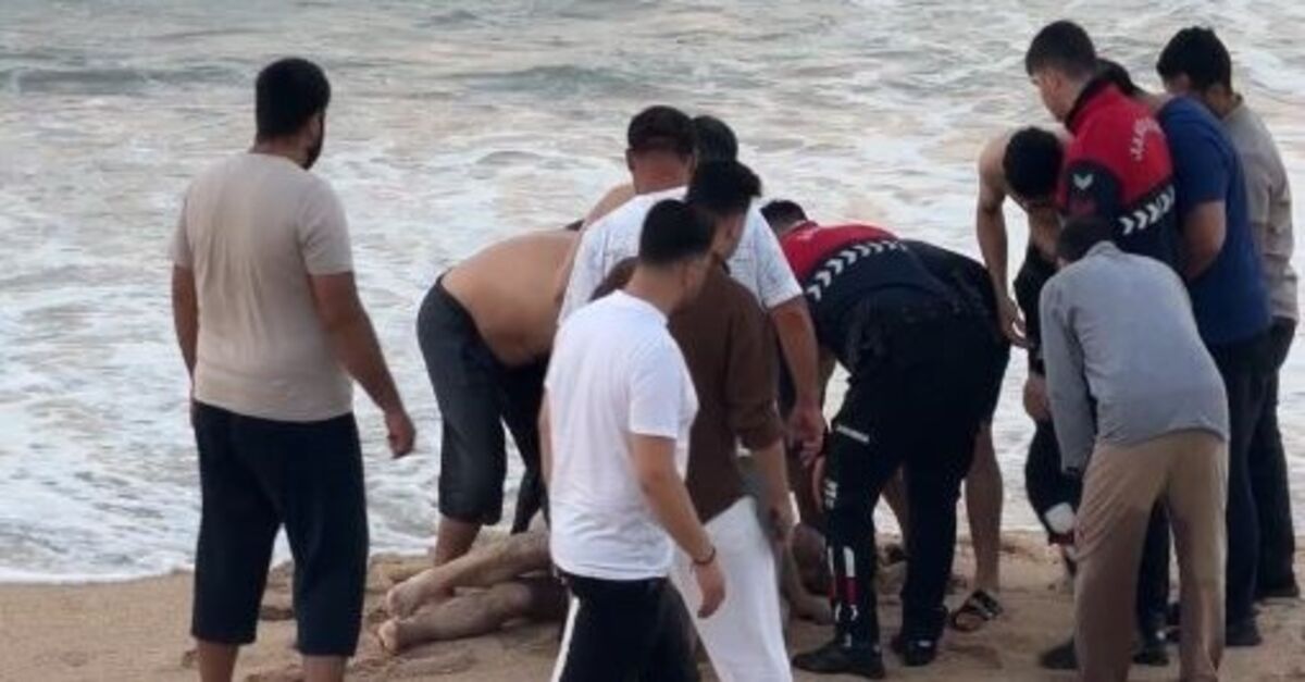 Ayrıntılar Netleşti: Kıyıda dalgaya kapılan adam öldü - Son Dakika Bilgileri