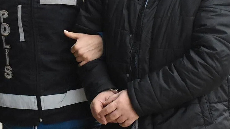 Sıcak Gündem: Ankara'da FETÖ'nün bilişim ağına 'Signal' darbesi: 10 gözaltı ve Merak Edilenler